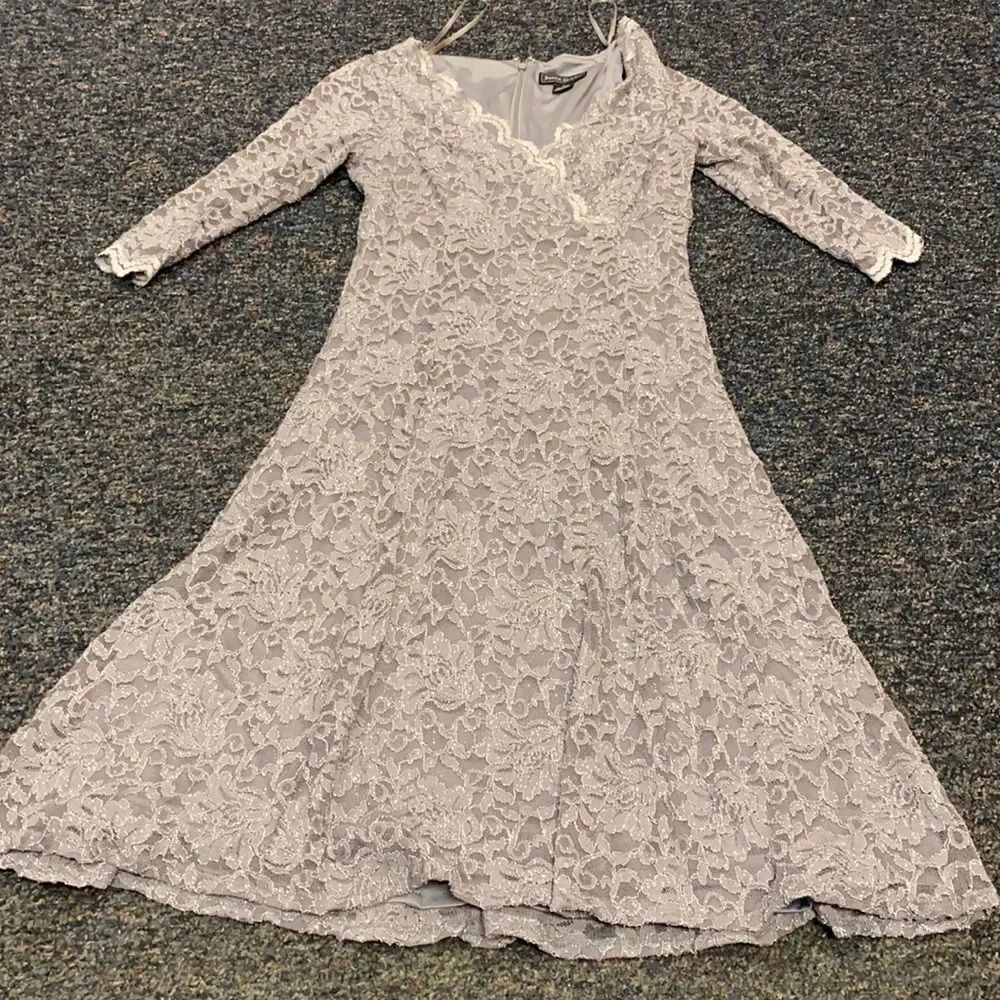 Jessica Howard Gray Glitter Lace Dress sz. 10